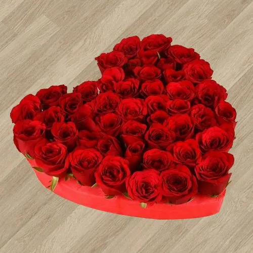 Blooming Moments in Love 101 Fresh Red Roses Arrangement in Heart Shape