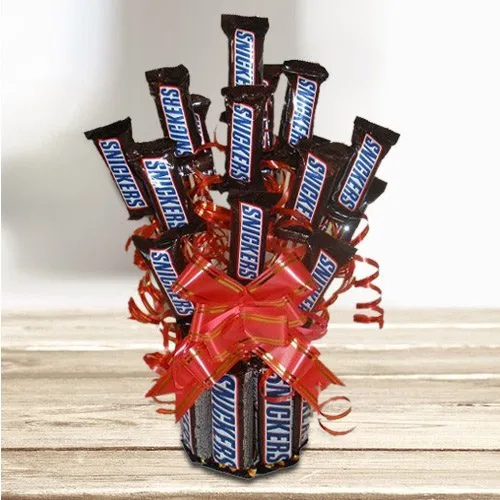 Sending Bouquet of Snickers Chocolate