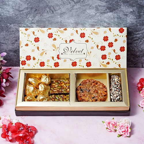 Exclusive Nutty  N  Sweet Treat Gift Box for Mom