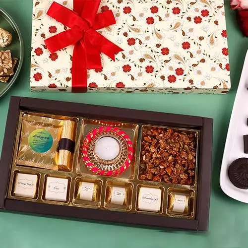 Chocolates  N  Granola Gift Set