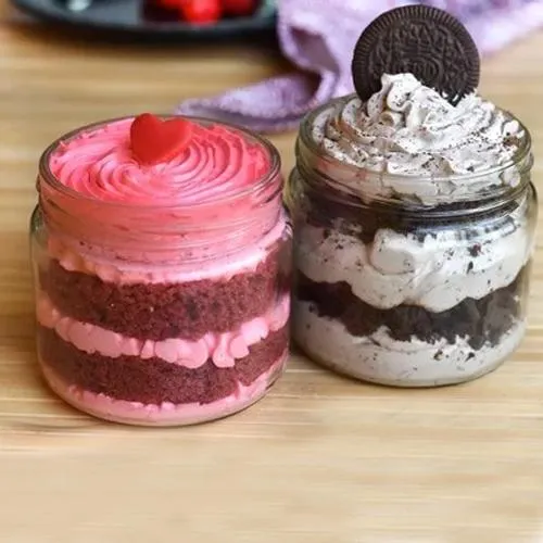 Lavish Collection of Strawberry N Oreo Chocolate Jar Cakes