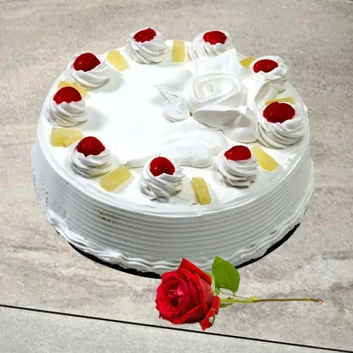 Deliver Eggless Vanilla Cake wth Red Rose