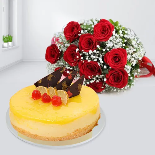 Sumptuous Cheese Cake with Rose Bouquet