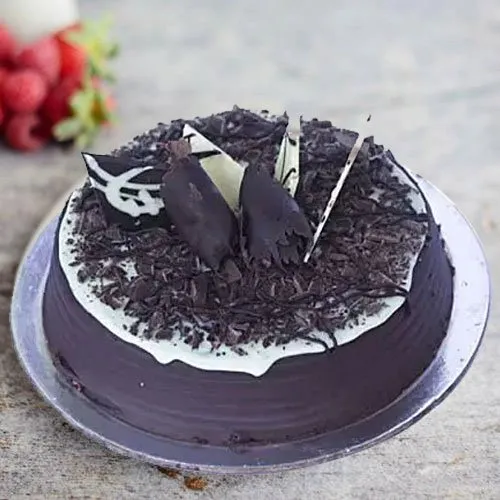 Marvelous Dark Chocochips Cake
