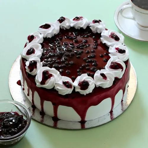 Yummy Blueberry Cream Cake