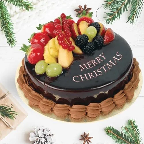 Amusing Fresh Fruits Cake	