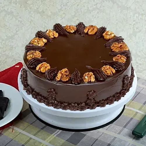 Chocolate-Coated Walnut Cake	