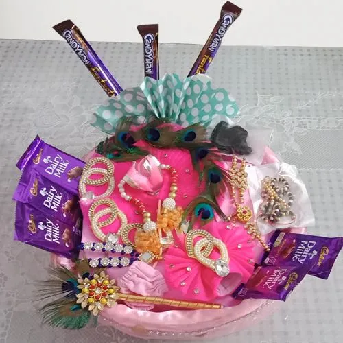 Beautiful Basket of Ladoo Gopal Dress, Jewellery n Chocolate