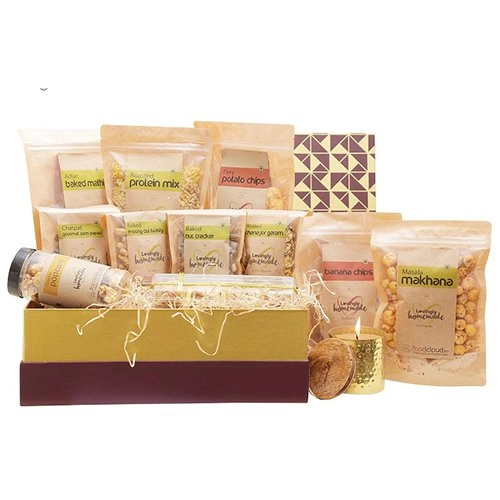 Lip-smacking Baked N Roasted Treats with Baklava Hamper