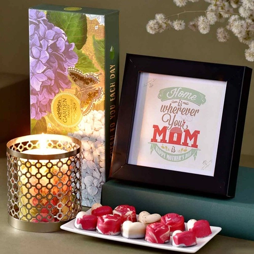 Delectable Chocolates with Refreshing Gift for Mom