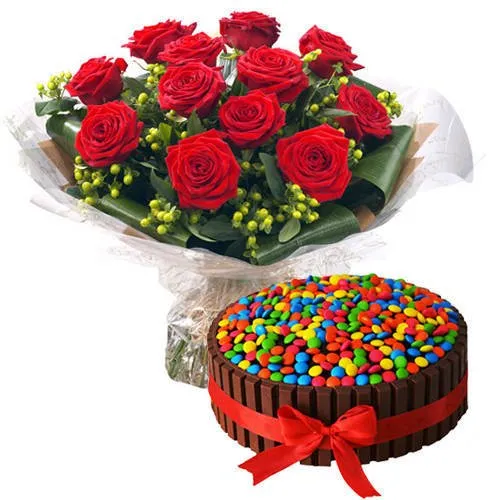 Online Combo of Kit Kat Cake N Red Roses Bouquet