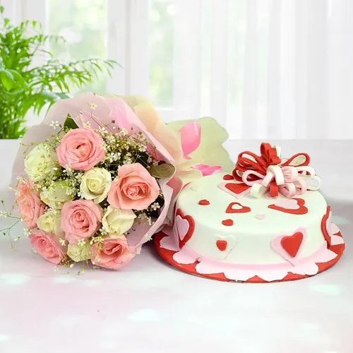 Sensational Mixed Roses Bouquet n Strawberry Fondant Cake