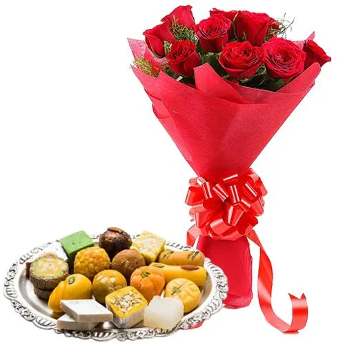 Exotic Crazy in Love Red Roses Bunch and Sweets