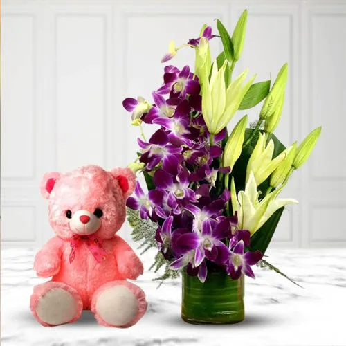 Beautiful Flowers N Teddy Combo