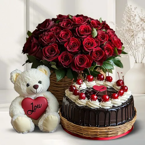 Red Roses with Black Forest Cake N Teddy