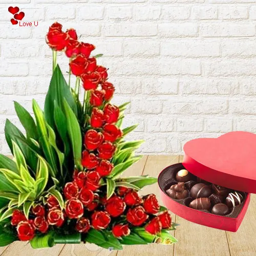 Shop Online Heart Shape Chocolate Box with Red Roses Bunch