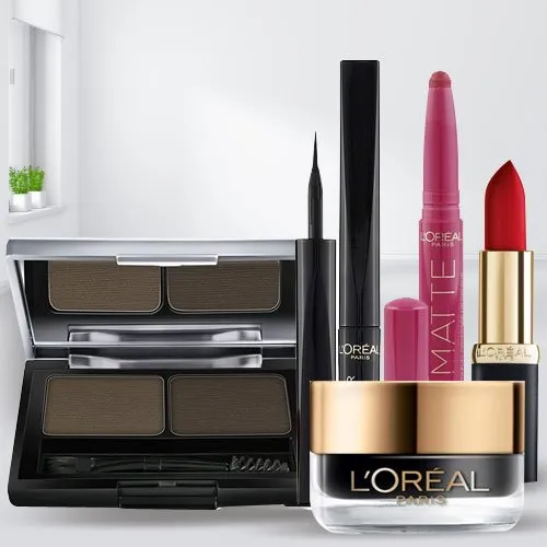 Amazing Loreal Make Up Hamper