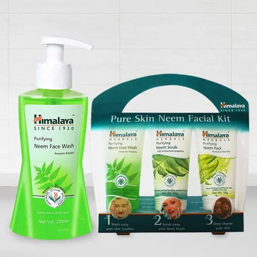 Charming Look Pure Skin Neem Facial Kit from Himalaya