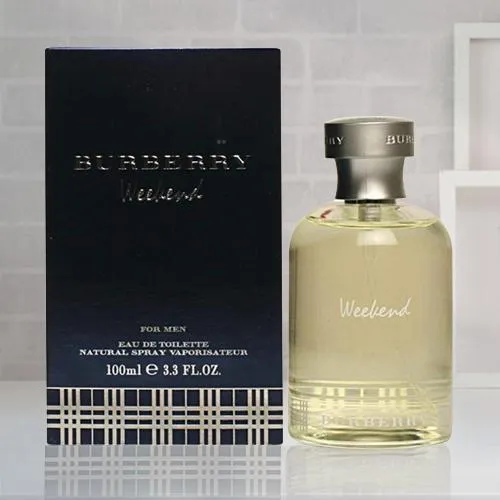 Arresting BURBERRY Weekend Eau de Toilette