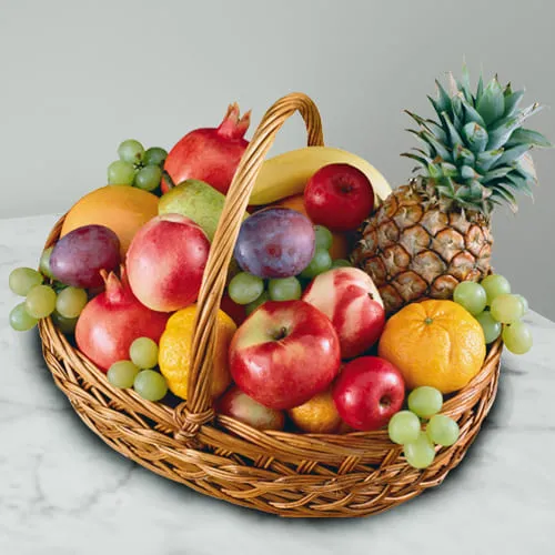 Market-Fresh Seasonal Fruits Basket