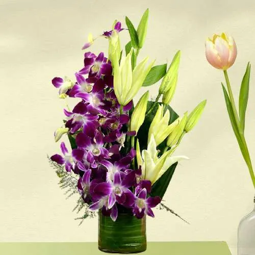 Shades of Delight Orchids n Lilies in Vase