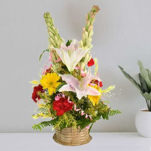 Dreamy Allurance Mixed Floral Basket