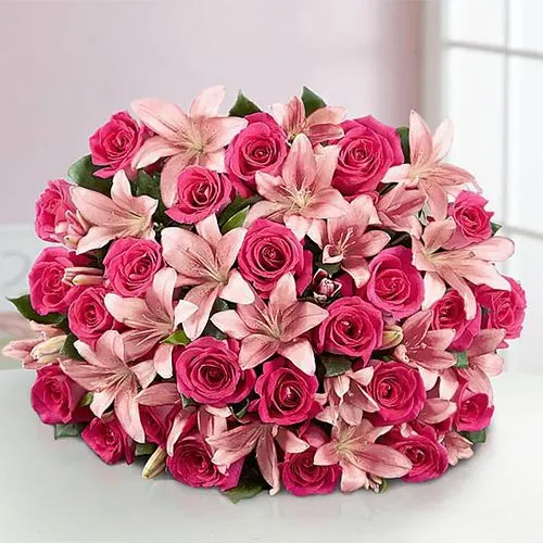 Heavenly Bouquet of Pink Roses N Lilies