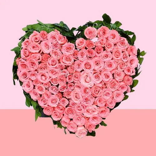 Brilliant Heart Shaped Pink Roses Bouquet