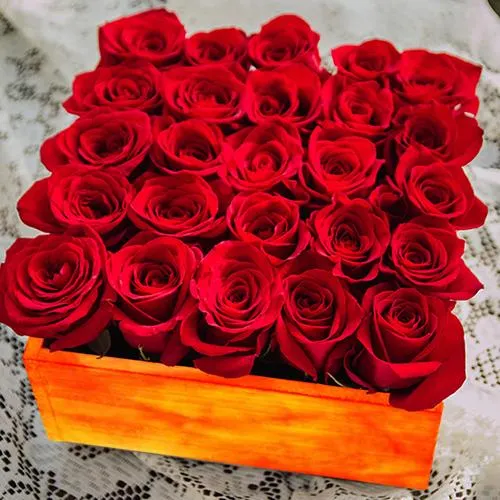 Deliver Red Roses Arrangement