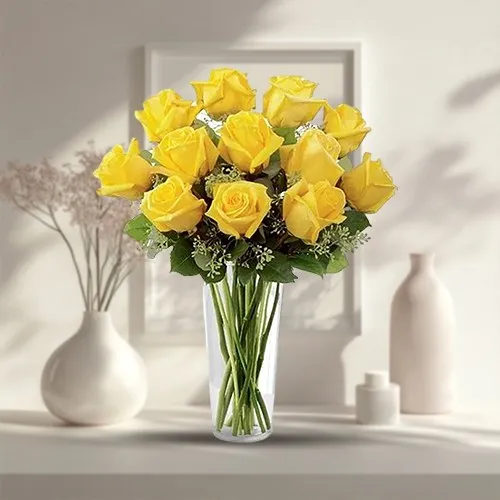 Majestic Collection of Yellow Roses in a Glass Vase