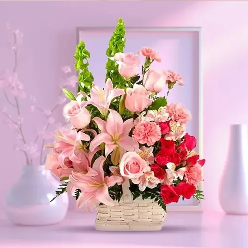 Euphoric Arrangement of Enthralling Flowers