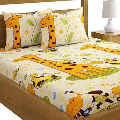 Classic Giraffe Print Double Bed Sheet with Pillow Cover