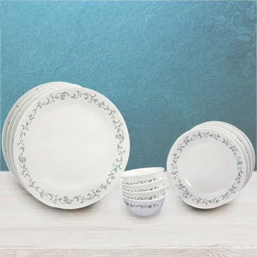 Stunning Corelle White n Green Country Cottage Dinner Set