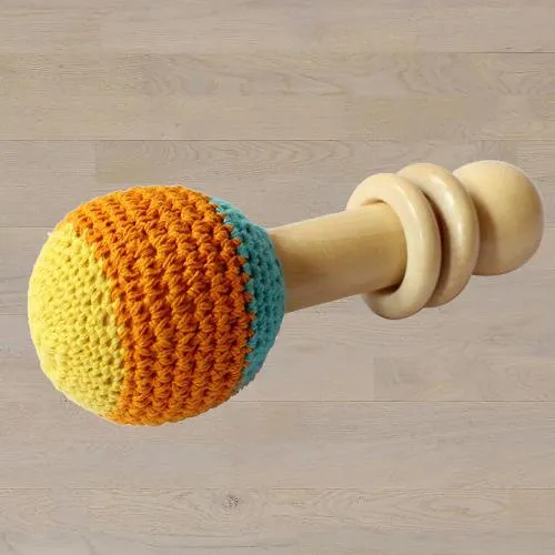 Attractive Wooden Non-Toxic Crochet Shaker Rattle Toy