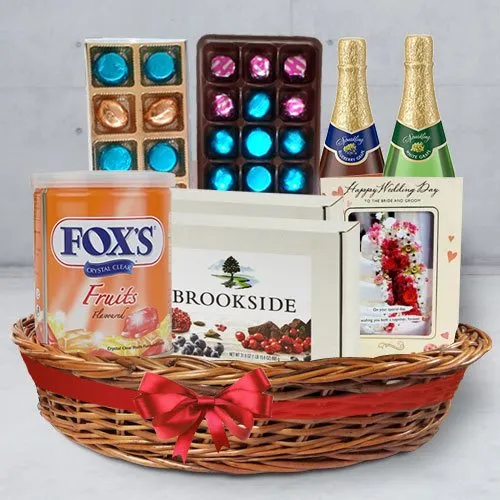 Send Anniversary Gift Hamper