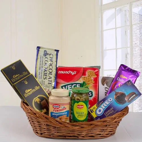 Delicious Gourmet Gift Basket