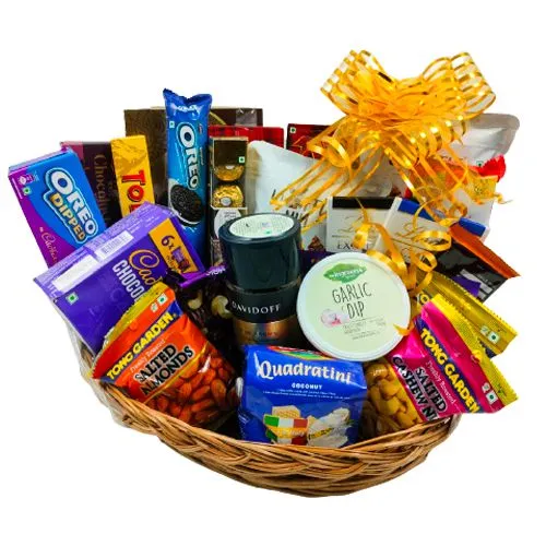 Delicious Snacks Assortments Gift Hamper