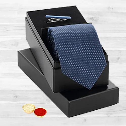 Fitting Charm Gift Pack for Gents with free Roli Tilak and Chawal