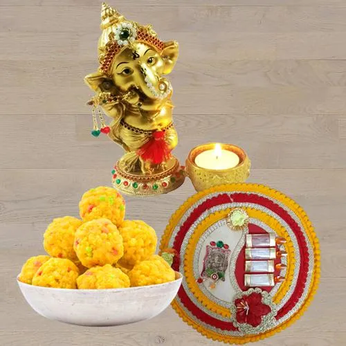 Wonderful Ganesha Idol with Boondi Ladoo N Thali<br>