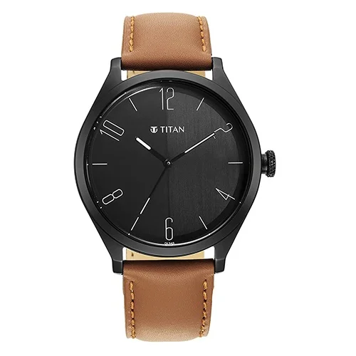 Dashing Titan Workwear Black Dial Leather Strap Watch