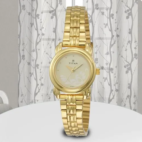 Amazing Titan Analog Womens Watch